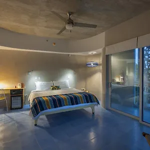 El Blok Hotell