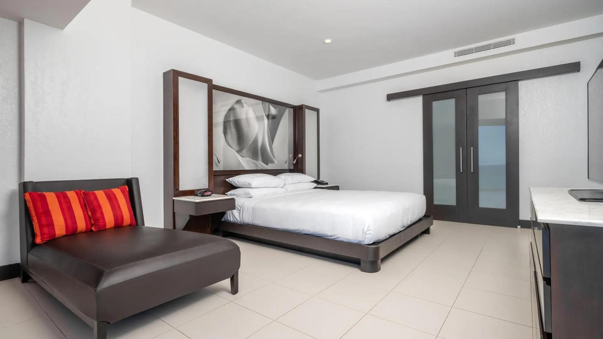 The Condado Plaza Hotel San Juan 4*,